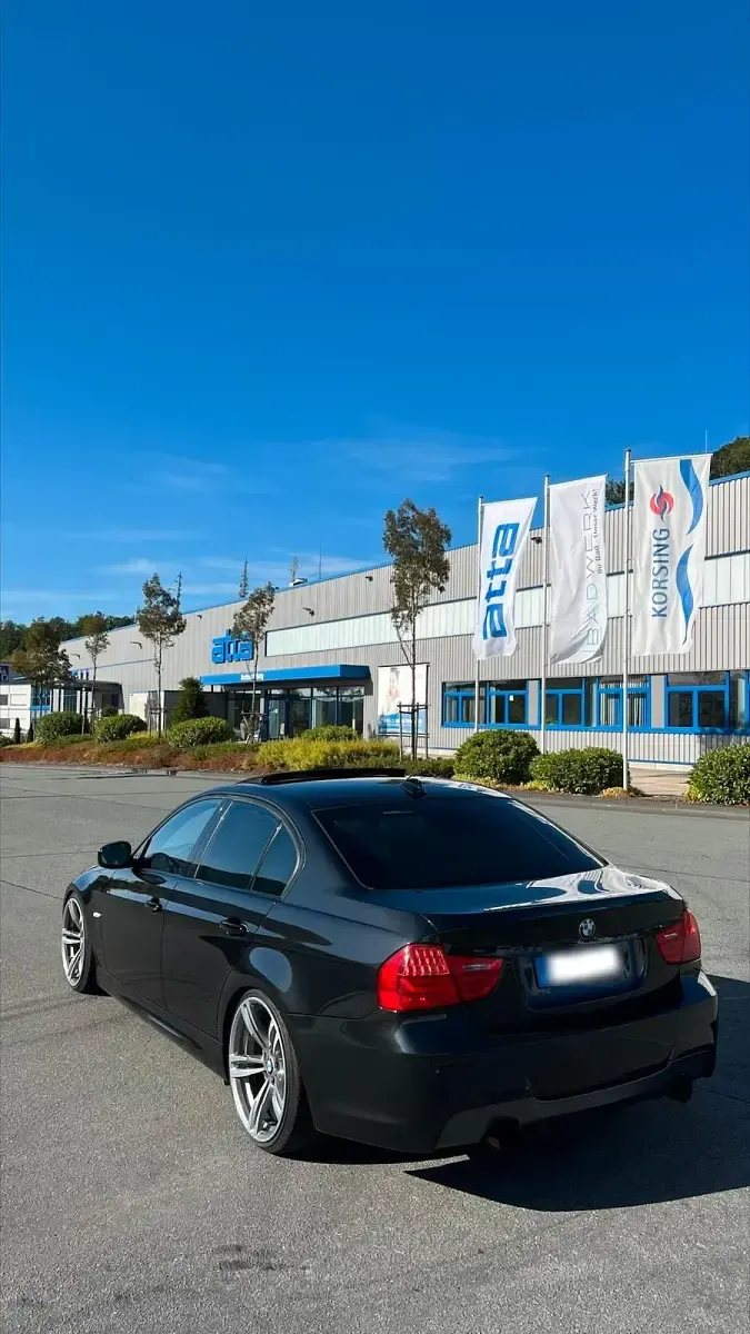 Gebraucht BMW 330 M Sport 245 PS (180 kW) 2010 Schwarz Limousine