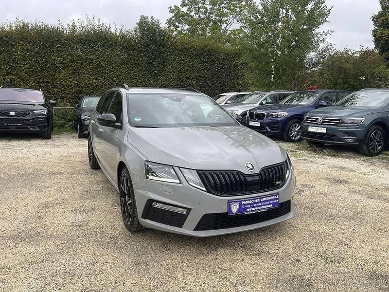 Grau / m3 steelgrau Gebraucht 2019 Skoda Octavia RS Kombi | 19.399 € (Guter Preis) - Bild 1/4