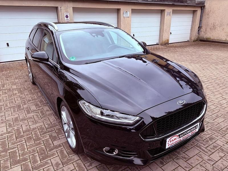 Gebraucht Ford Mondeo Titanium 211 PS (155 kW) 2016 Schwarz Limousine