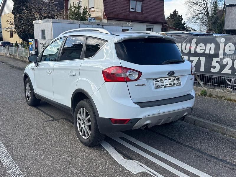 Gebraucht Ford Kuga Titanium 163 PS (119 kW) 2010 Weiß SUV