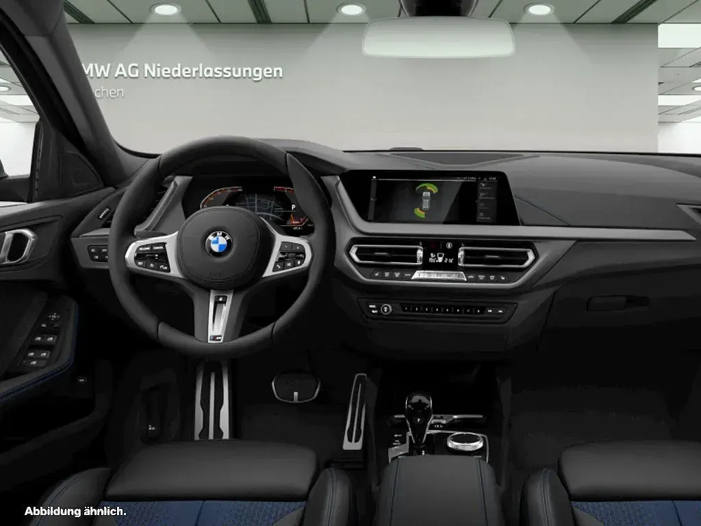 Gebraucht BMW 118 Performance 136 PS (100 kW) 2023 Weiß Kleinwagen