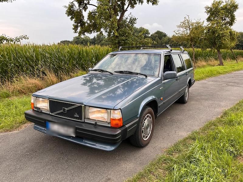 Blau Gebraucht 1987 Volvo 740 Kombi | 9.750 € - Bild 1/4