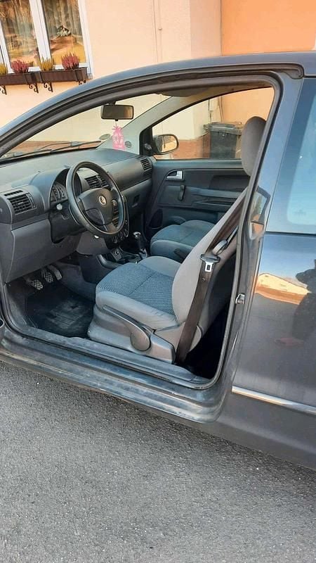 Gebraucht VW Fox 55 PS (40 kW) 2009 Grau Kleinwagen