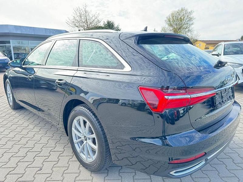 Gebraucht Audi A6 Sport 163 PS (119 kW) 2021 Schwarz Limousine