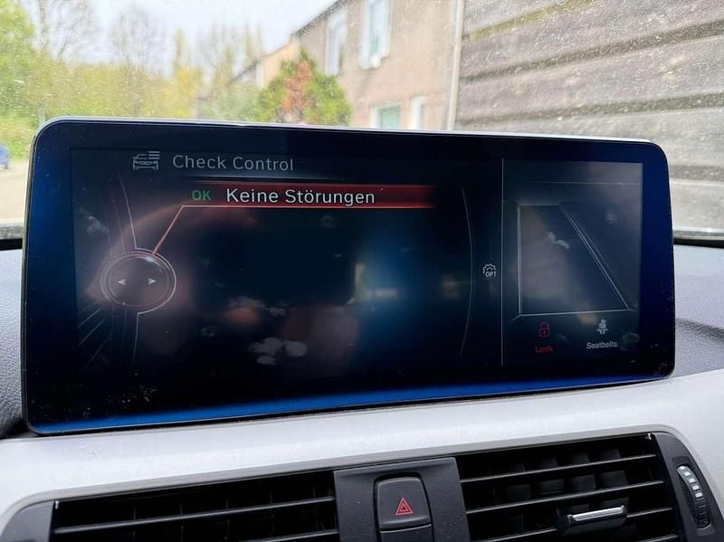 Gebraucht BMW 318 150 PS (110 kW) 2015 Grau Kombi