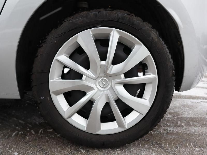 Gebraucht Opel Corsa 101 PS (74 kW) 2024 Silber Limousine