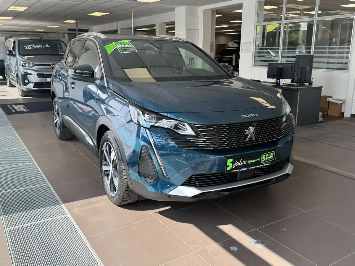 Gebraucht Peugeot 3008 131 PS (96 kW) 2024 Blau SUV