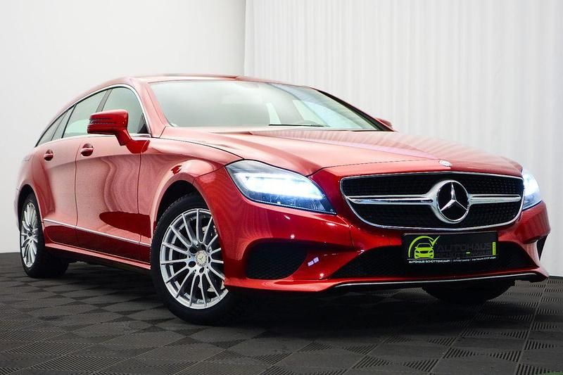 Rot Gebraucht 2015 Mercedes CLS220 Shooting Brake Kombi | 17.863 € - Bild 1/4