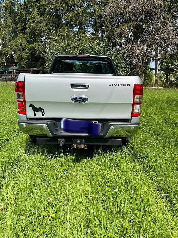 Gebraucht Ford Ranger Limited 200 PS (147 kW) 2018 Silber Pickup