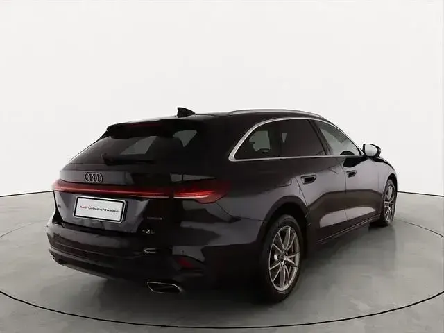 Używany Audi A5 Ambiente 204 KM (150 kW) 2025 Czarny Kombi