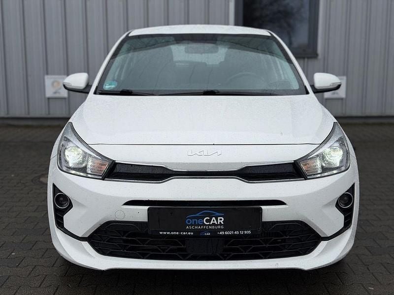 Gebraucht Kia Rio Advance 101 PS (74 kW) 2022 Weiß Limousine