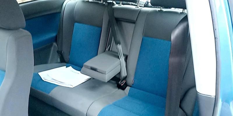 Gebraucht VW Polo 65 PS (47 kW) 2006 Blau Kleinwagen