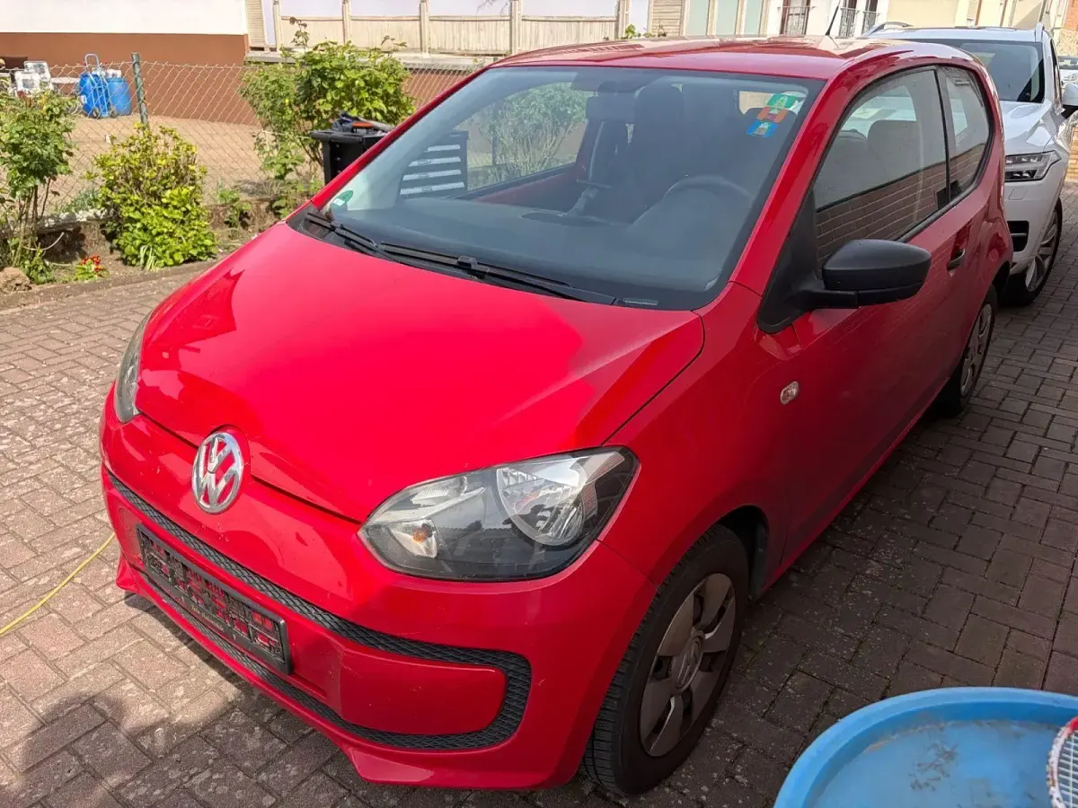 Second-hand VW up! move up! 60 CP (44 kW) 2012 Roșu Hatchback
