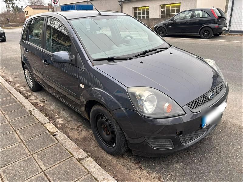 Gebraucht Ford Fiesta 69 PS (50 kW) 2008 Grau Kleinwagen