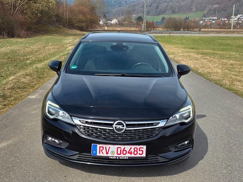 Gebraucht Opel Astra Edition 110 PS (80 kW) 2017 Schwarz Kombi