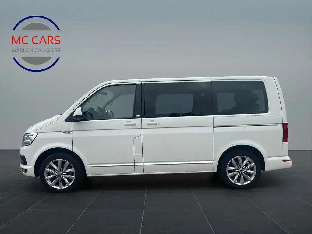 Gebraucht VW Multivan 199 PS (146 kW) 2019 Weiß Van / Kleinbus