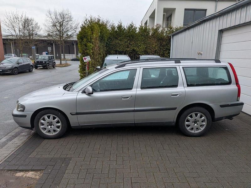 Gebraucht Volvo V70 Comfort 140 PS (102 kW) 2001 Silber Kombi