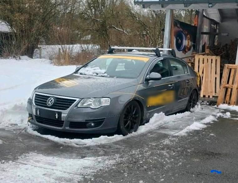 Gebraucht VW Passat 140 PS (102 kW) 2008 Grau Limousine