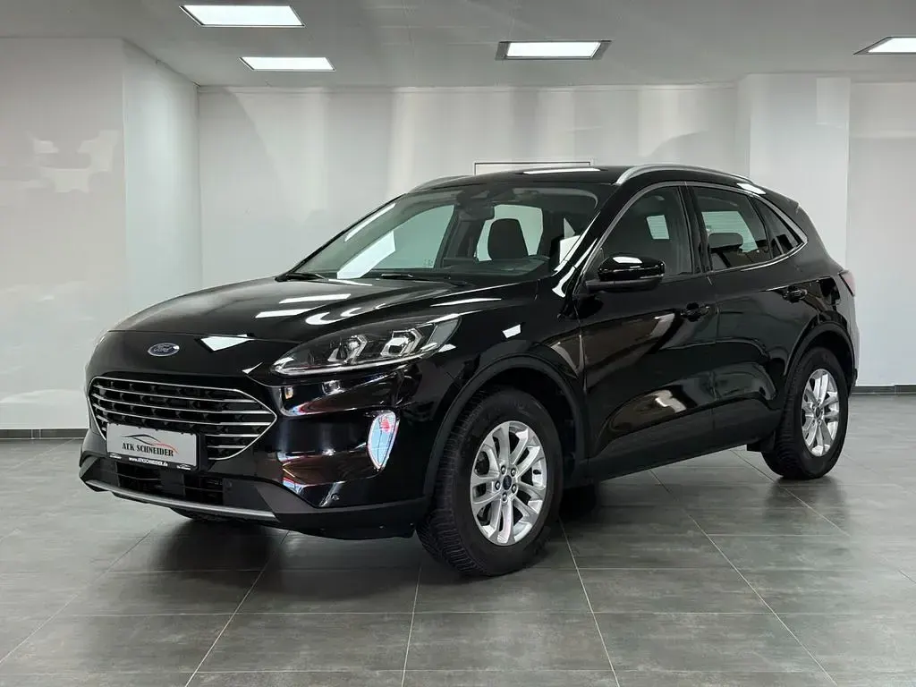 Gebraucht Ford Kuga Titanium 150 PS (110 kW) 2022 Schwarz SUV
