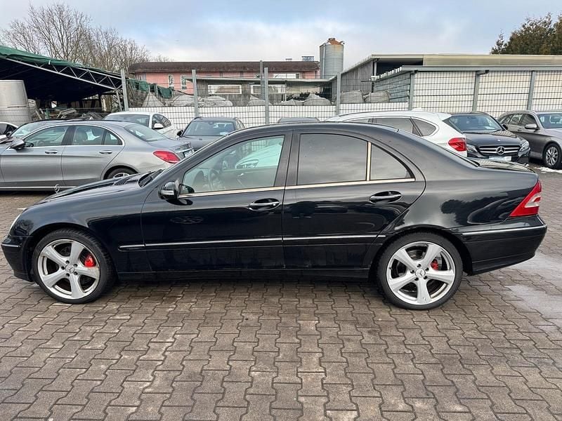 Gebraucht Mercedes C320 224 PS (164 kW) 2006 Schwarz Limousine