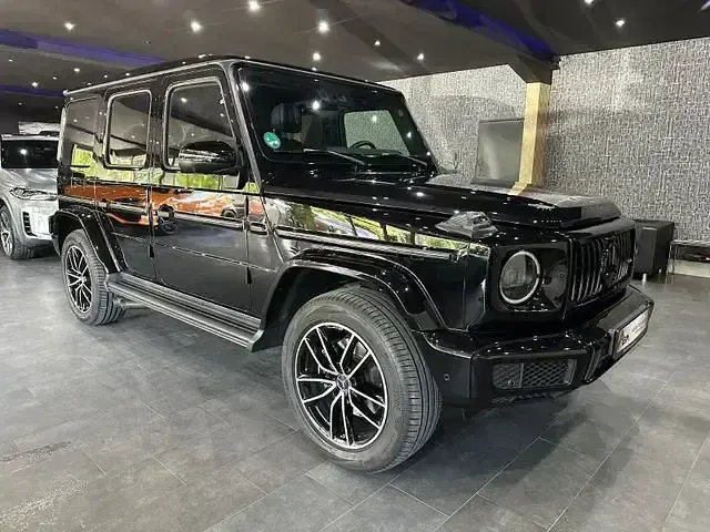 Gebraucht Mercedes G400 AMG 330 PS (242 kW) 2024 Schwarz SUV