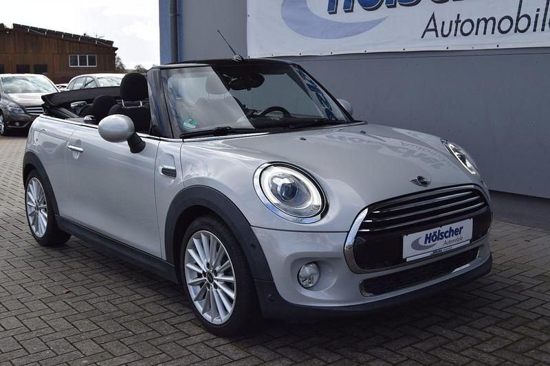 Gebraucht Mini Cooper Cabriolet 136 PS (100 kW) 2018 Weiß Cabrio