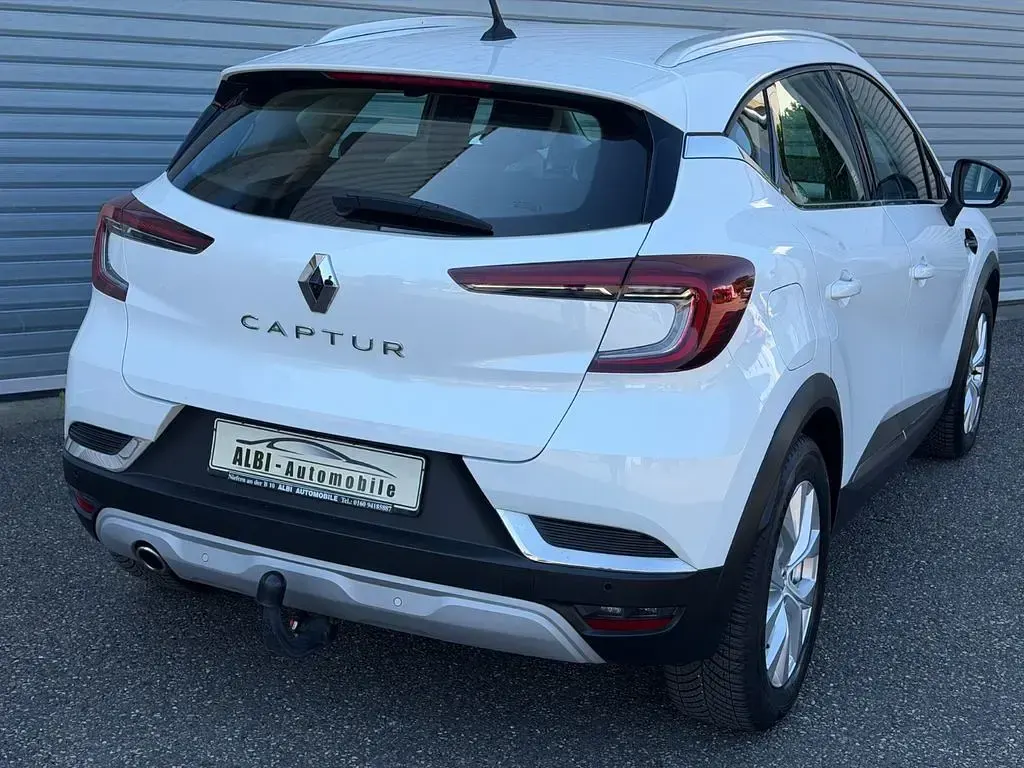 Gebraucht Renault Captur Intens 116 PS (85 kW) 2020 Weiß SUV