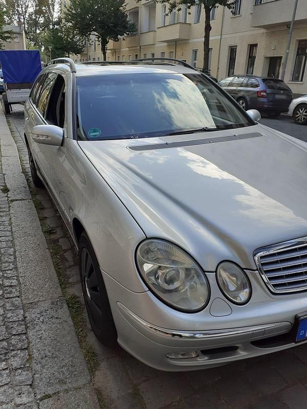 Gebraucht Mercedes E240 Elegance 177 PS (130 kW) 2004 Silber Kombi