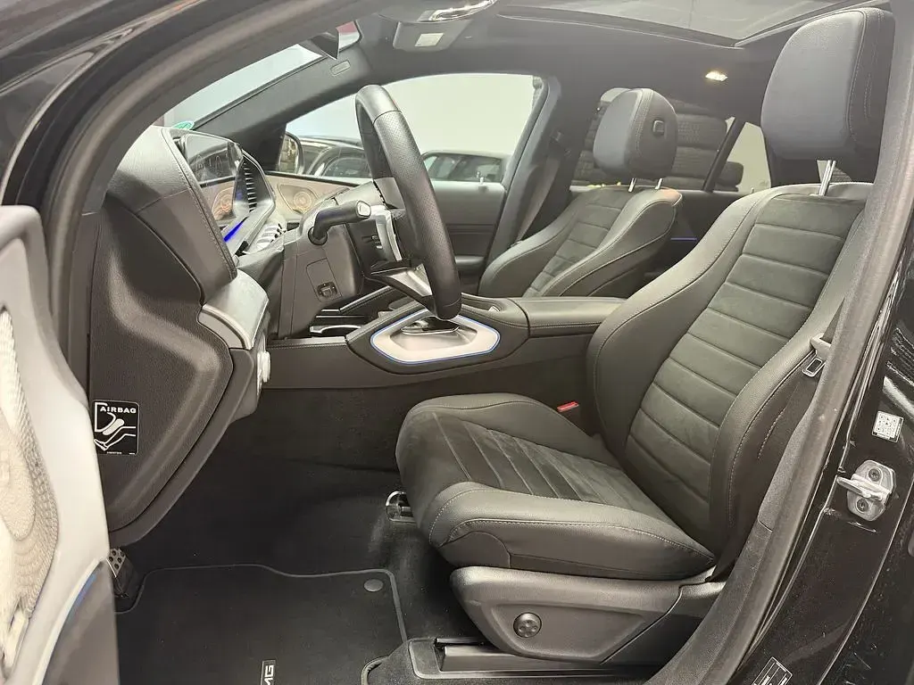 Gebraucht Mercedes GLE300 AMG 269 PS (197 kW) 2025 Obsidianschwarz SUV