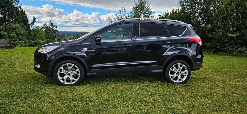 Schwarz Gebraucht 2013 Ford Kuga Titanium SUV | 11.300 € (Fairer Preis) - Bild 1/4