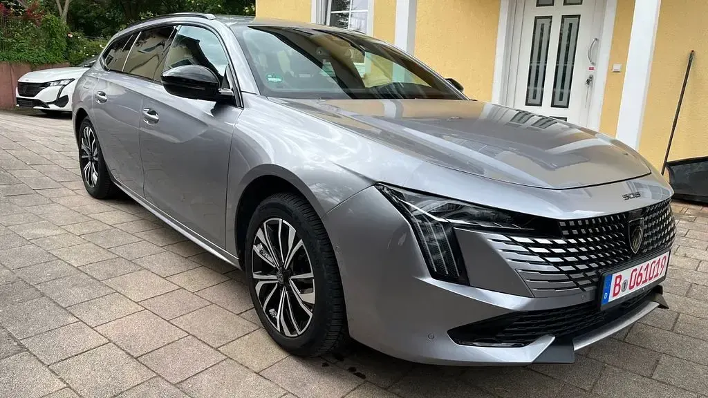Gebraucht Peugeot 508 Allure 131 PS (96 kW) 2023 Grau Kombi