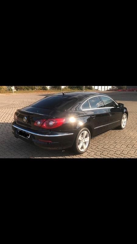 Gebraucht VW Passat 160 PS (117 kW) 2010 Schwarz Limousine