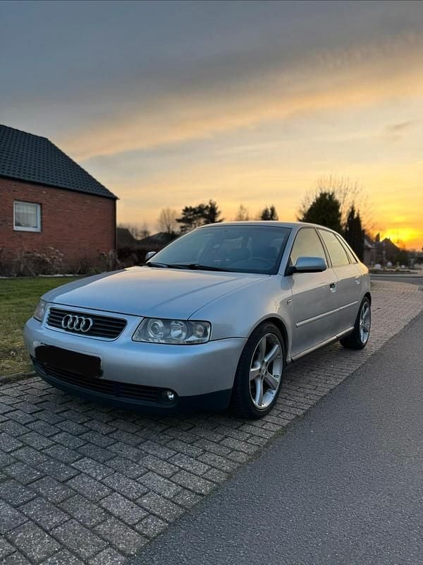 Gebraucht Audi A3 130 PS (95 kW) 2003 Silber Kleinwagen