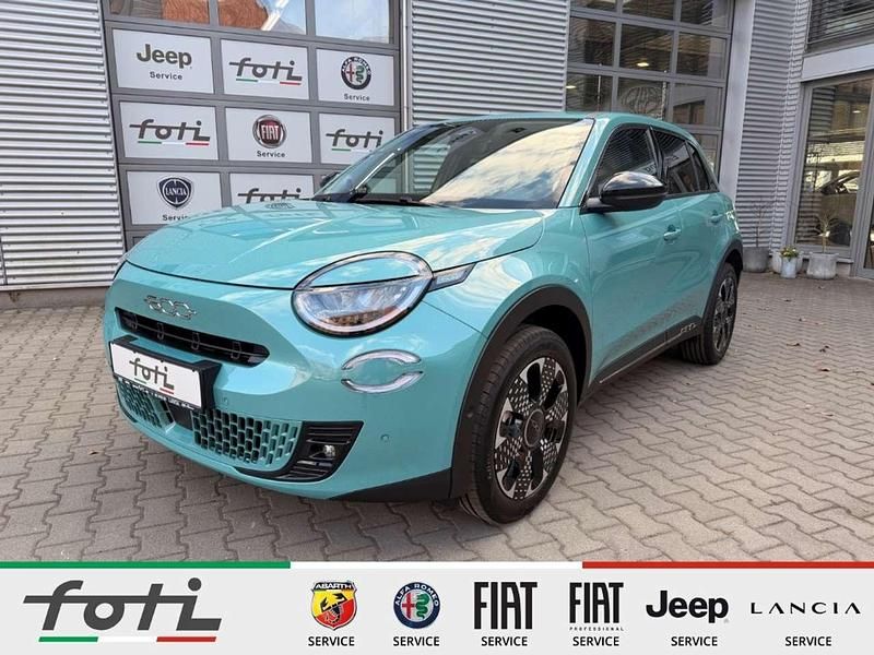 Neu Fiat 600 La Prima 145 PS (106 kW) 2026 Aqua blau SUV