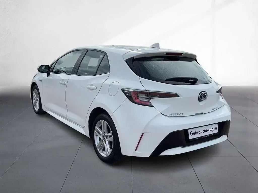 Gebraucht Toyota Corolla Comfort 98 PS (72 kW) 2021 Weiß Limousine