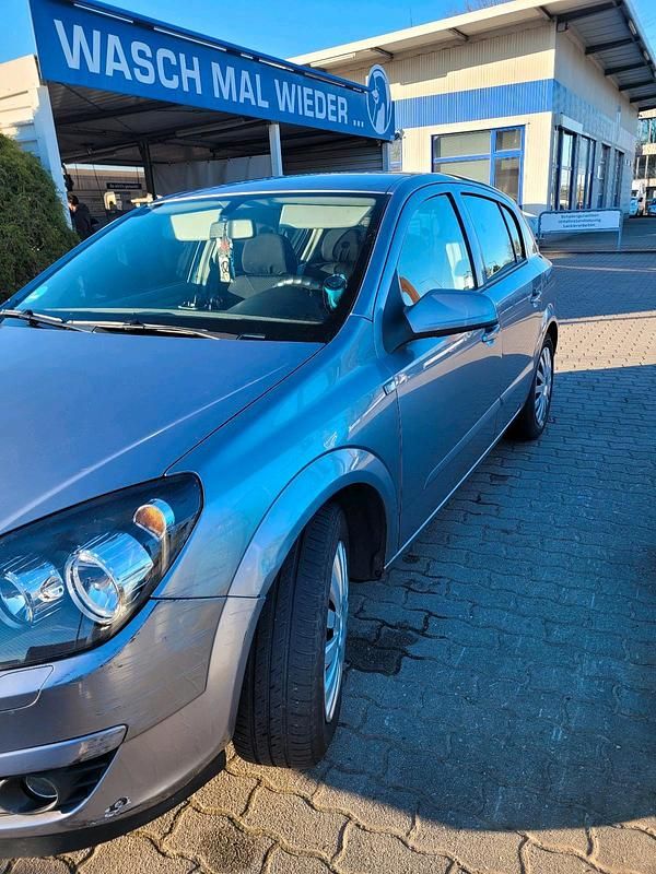Gebraucht Opel Astra 90 PS (66 kW) 2004 Limousine