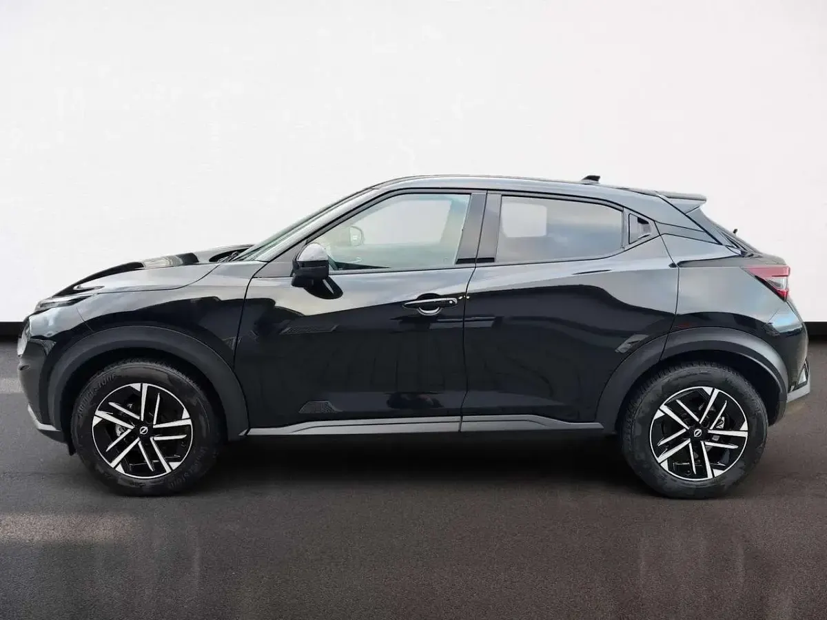Gebraucht Nissan Juke N-Connecta 114 PS (83 kW) 2025 Pearl black SUV