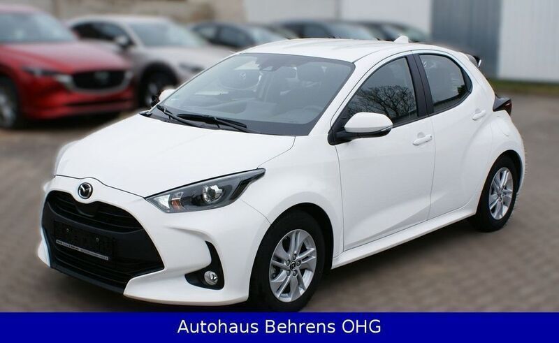 Weiß Gebraucht 2023 Mazda 2 Limousine | 19.990 € (Guter Preis) - Bild 1/4