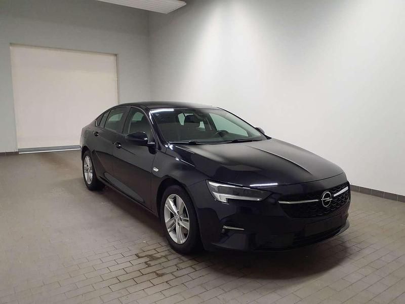 Gebraucht Opel Insignia Business Edition 122 PS (89 kW) 2021 Onyx schwarz Kleinwagen