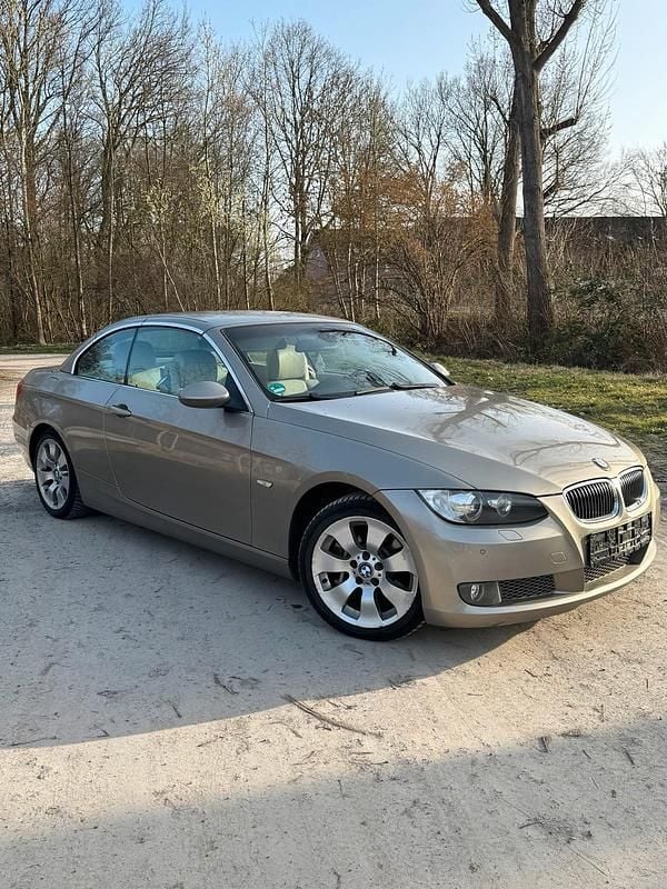 Gebraucht BMW 335 Cabriolet 306 PS (225 kW) 2007 Gold Cabrio