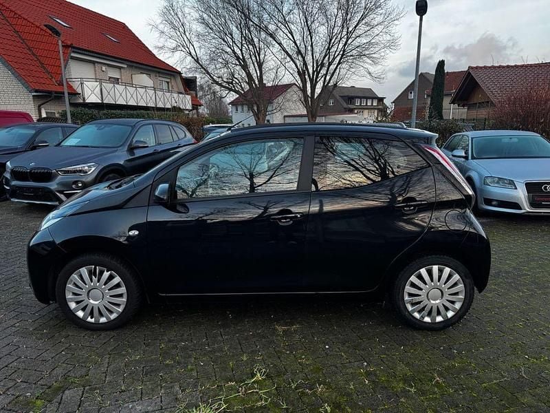 Gebraucht Toyota Aygo X-wave 69 PS (50 kW) 2016 Schwarz Kleinwagen
