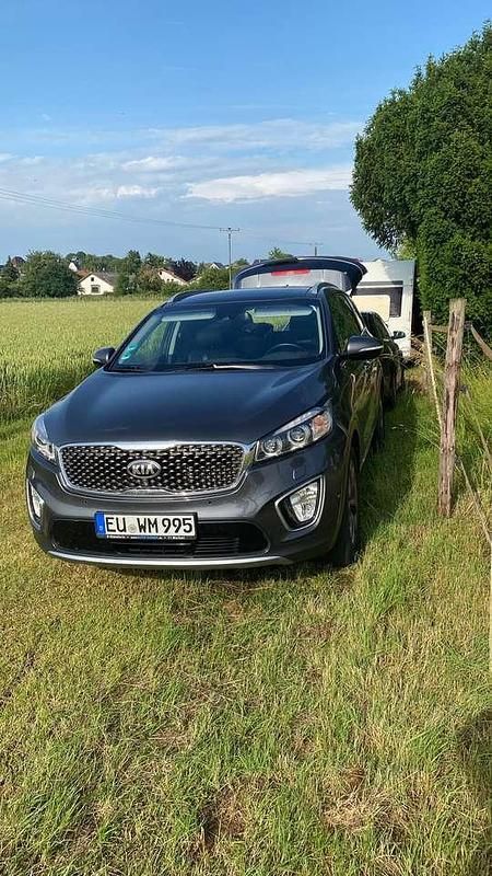 Grau Gebraucht 2015 Kia Sorento 2 SUV | 17.999 € (Guter Preis) - Bild 1/4