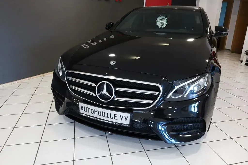 Gebraucht Mercedes E250 AMG line 211 PS (155 kW) 2017 Schwarz Limousine