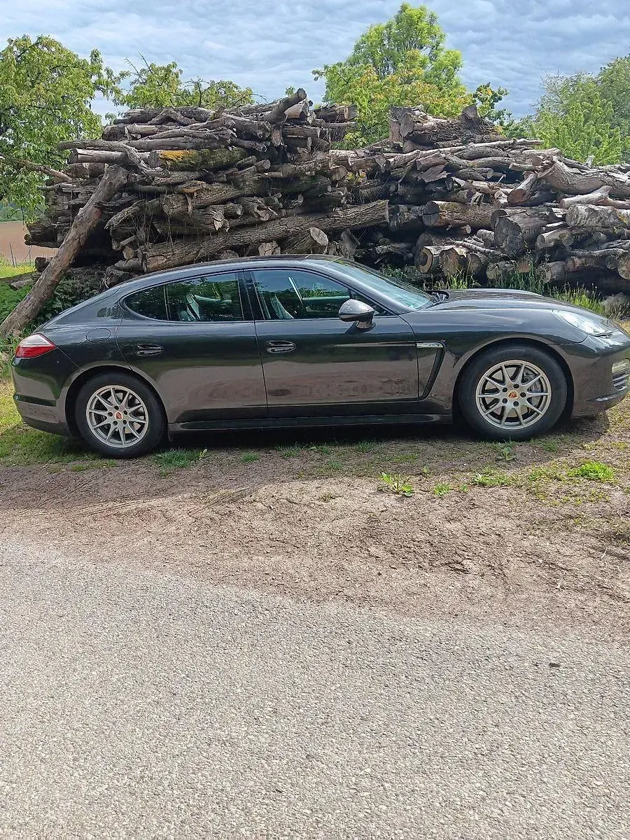 Gebraucht Porsche Panamera 4 300 PS (220 kW) 2012 Grau Kleinwagen