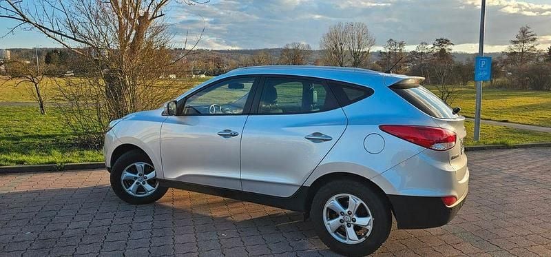 Gebraucht Hyundai ix35 Style 136 PS (100 kW) 2012 Silber SUV