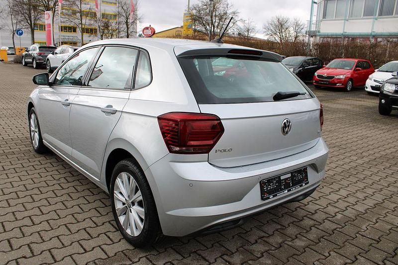 Gebraucht VW Polo 90 PS (66 kW) 2020 Silber Kleinwagen