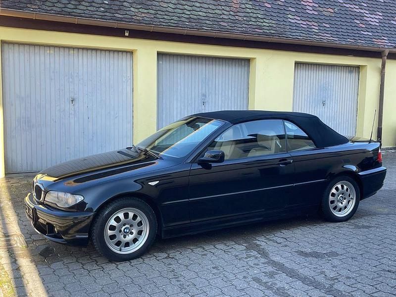 Schwarz Gebraucht 2005 BMW 318 Cabriolet Exclusive Cabrio | 5.999 € - Bild 1/4