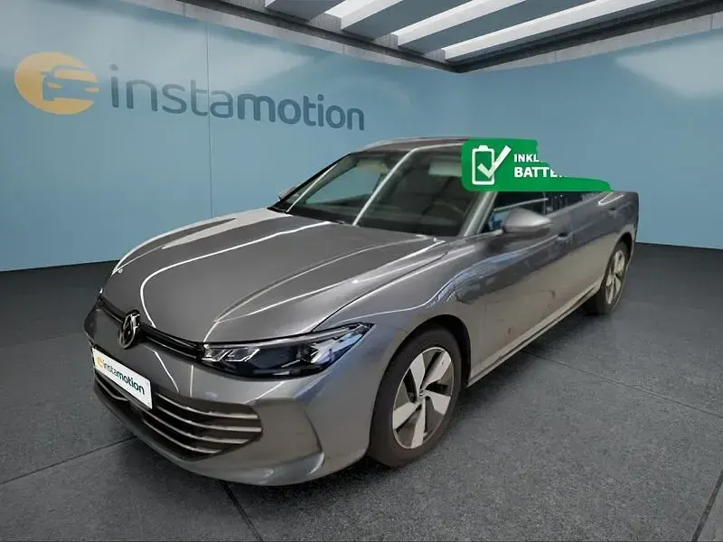 Gebraucht VW Passat 204 PS (150 kW) 2025 Grau Kombi