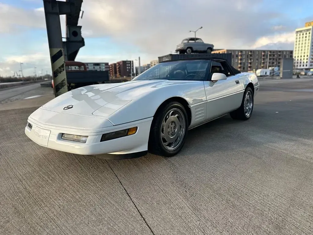 Second-hand Corvette C4 245 CP (180 kW) 1991 Alb Cabrio