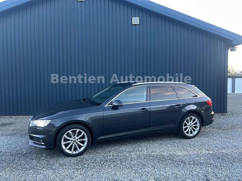 Grau Gebraucht 2019 Audi A4 Sport Kombi | 20.980 € (Fairer Preis) - Bild 1/4